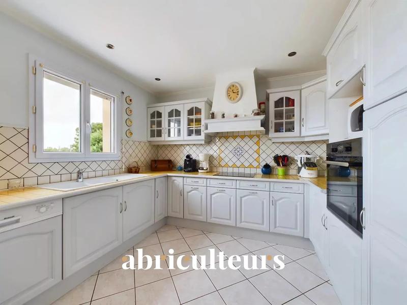 Maison - 150 m² - 6 pièces