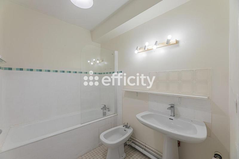 Appartement - 116 m² - 6 pièces