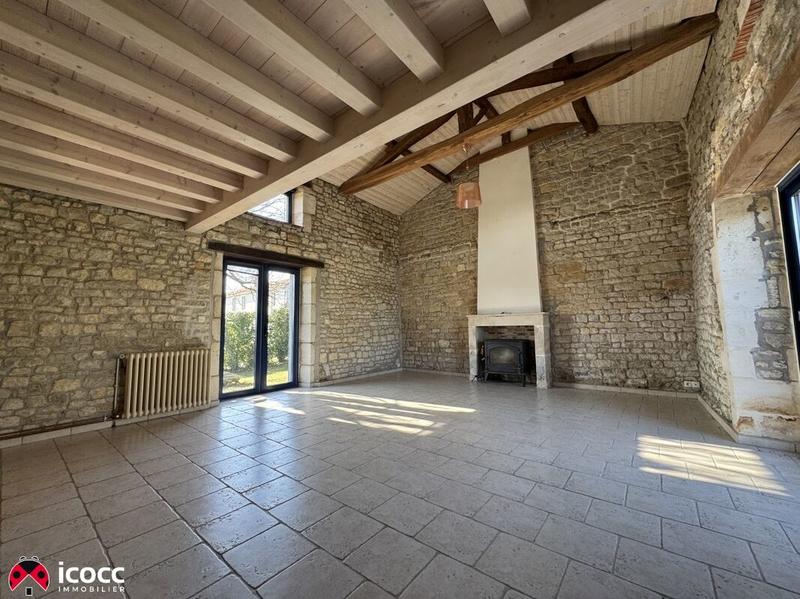 Maison en pierre - 163 m² - 7 pièces