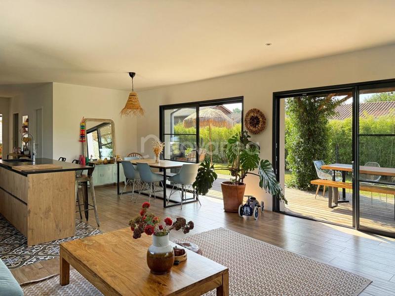 Maison - 130 m² - 5 pièces