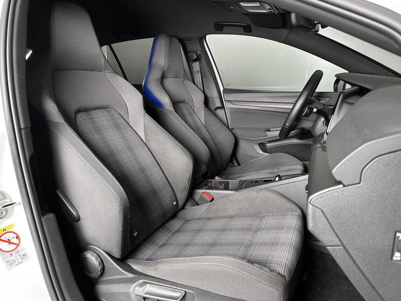 Volkswagen Golf 8 Gte 245ch Dsg E-Hybride Rechargeable Ja18p Digital Cockpit Regul Acc Gps Iq.Light