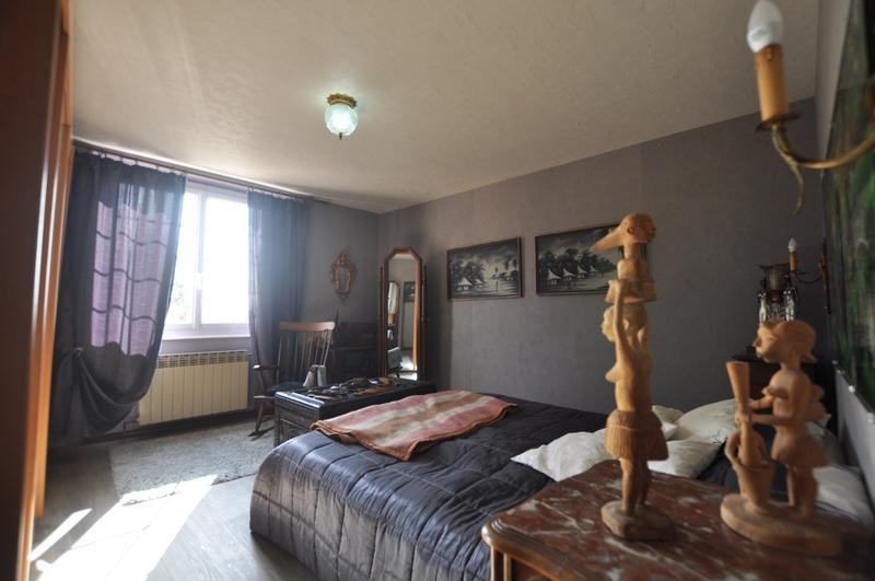 Maison - 280 m² - 9 pièces