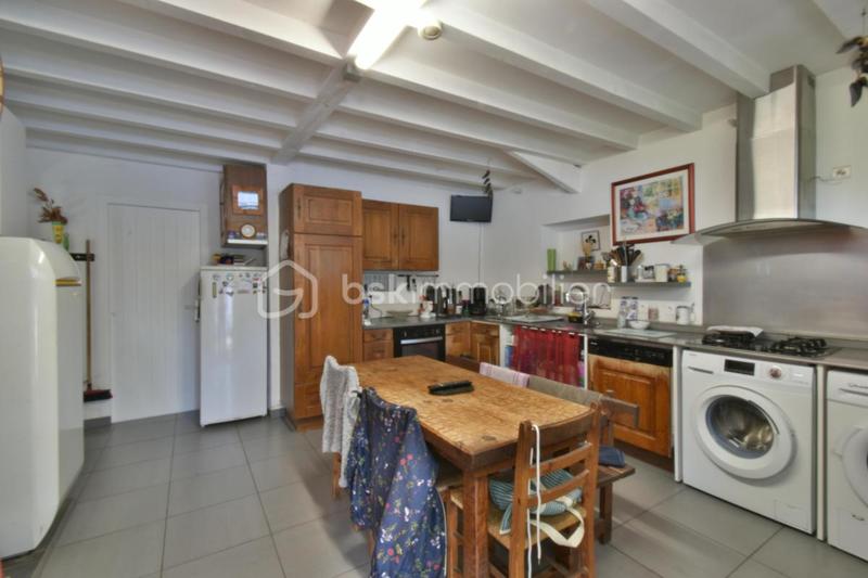 Maison - 215 m² - 7 pièces
