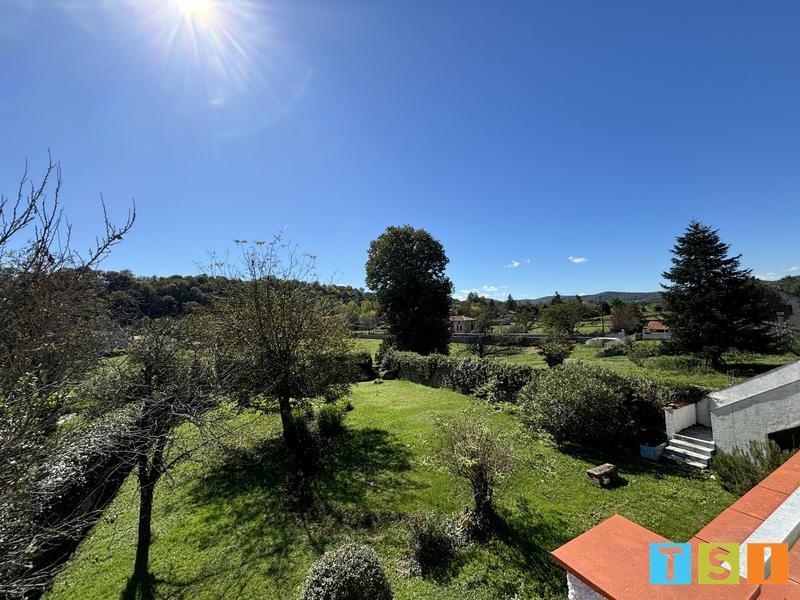 Maison - 287 m² - 7 pièces