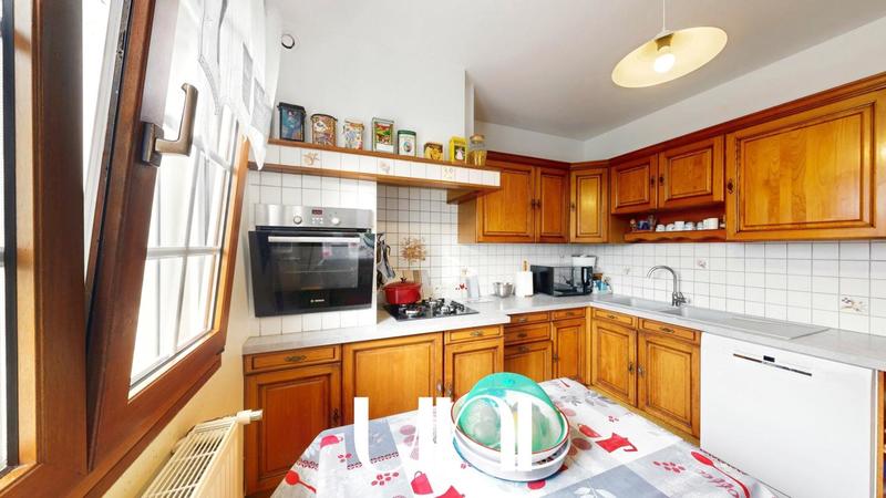 Maison - 147 m² - 7 pièces