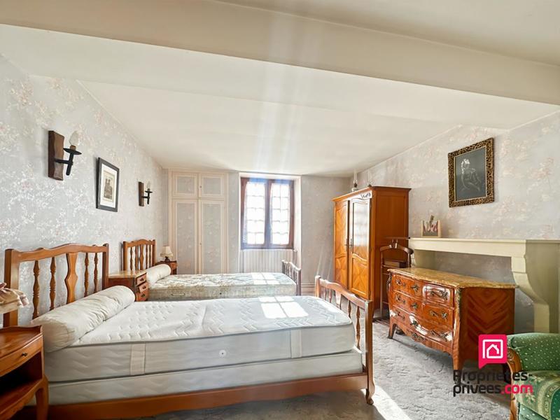 Maison - 104 m² - 5 pièces