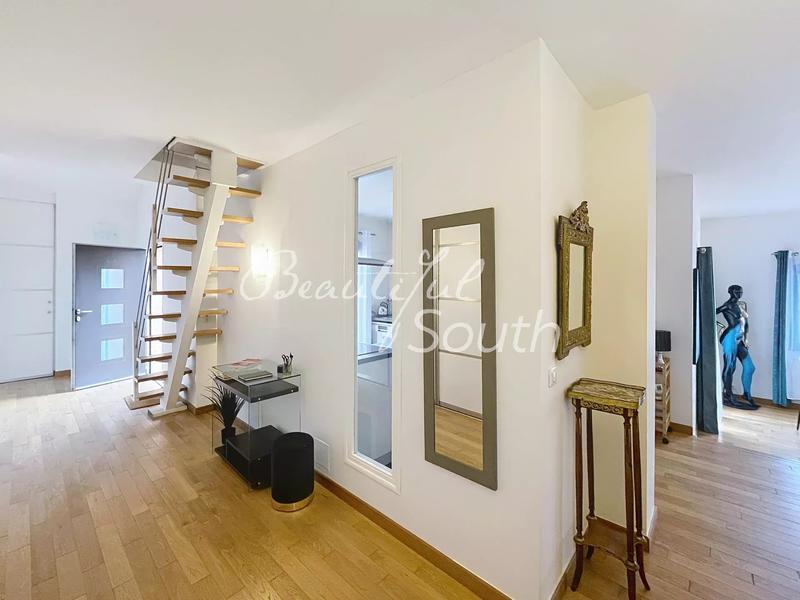 Villa - 165 m² - 5 pièces