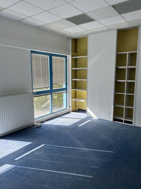 Bureau - 360 m²