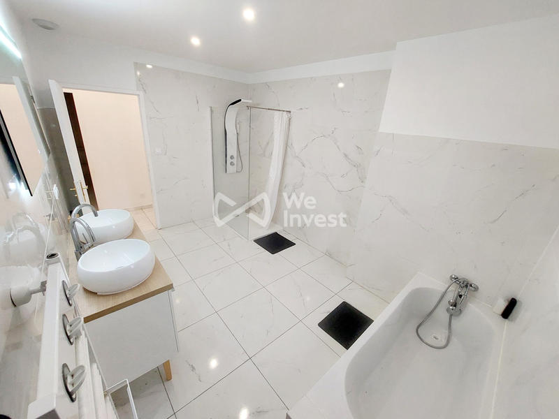 Maison traditionnelle - 145 m² - 5 pièces