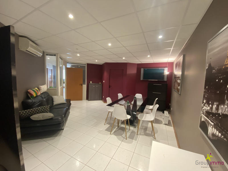 Local commercial - 100 m² - 5 pièces