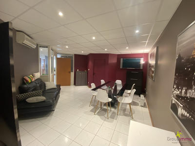 Local commercial - 100 m² - 5 pièces