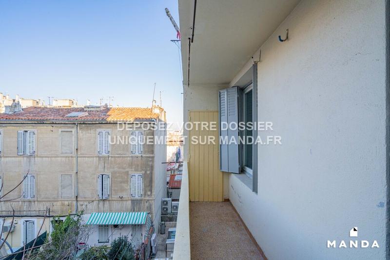 Chambre - 11 m² - 4 pièces