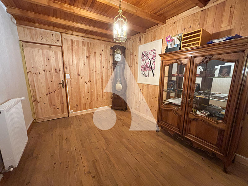 Maison - 143 m² - 6 pièces