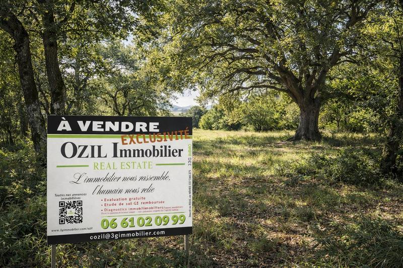 Terrain constructible - 1 064 m²