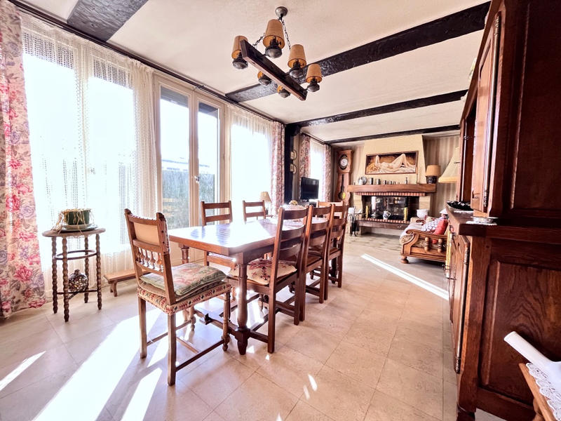 Maison - 100 m² - 5 pièces