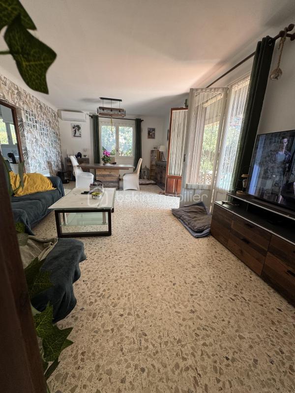 Maison traditionnelle - 87 m² - 5 pièces