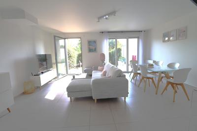 Maison - 96 m² - 5 pièces