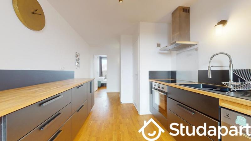 Chambre - 9 m² - 1 pièce