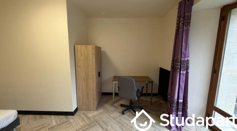 Chambre - 15 m² - 1 pièce