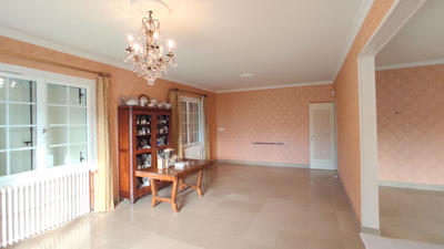 Maison - 222 m² - 6 pièces