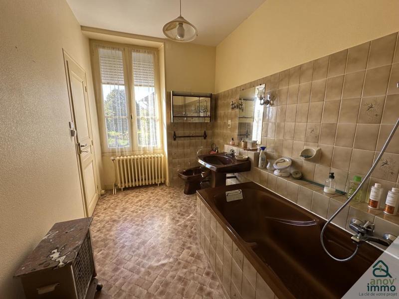 Maison de village - 198 m² - 8 pièces