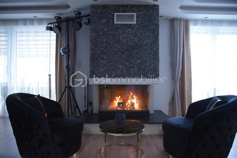 Maison d'architecte - 225 m² - 7 pièces