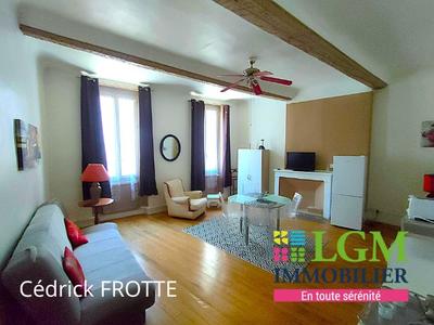 Appartement - 300 m² - 8 pièces