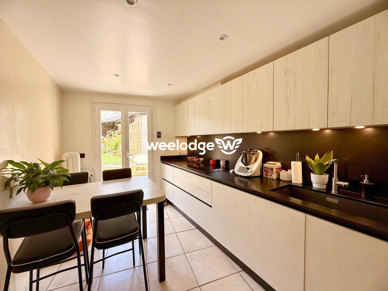 Maison - 195 m² - 6 pièces