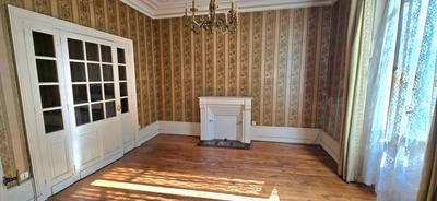 Maison - 150 m² - 7 pièces