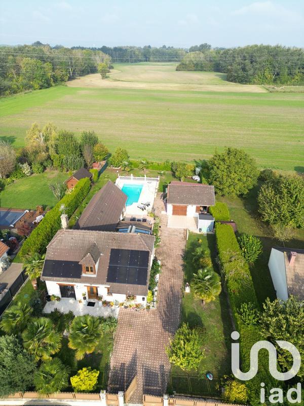 Maison - 179 m² - 8 pièces