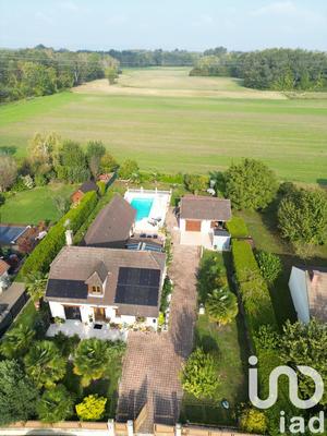 Maison - 179 m² - 8 pièces