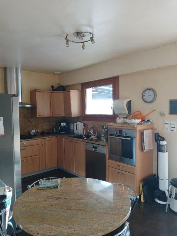 Maison - 221 m² - 10 pièces