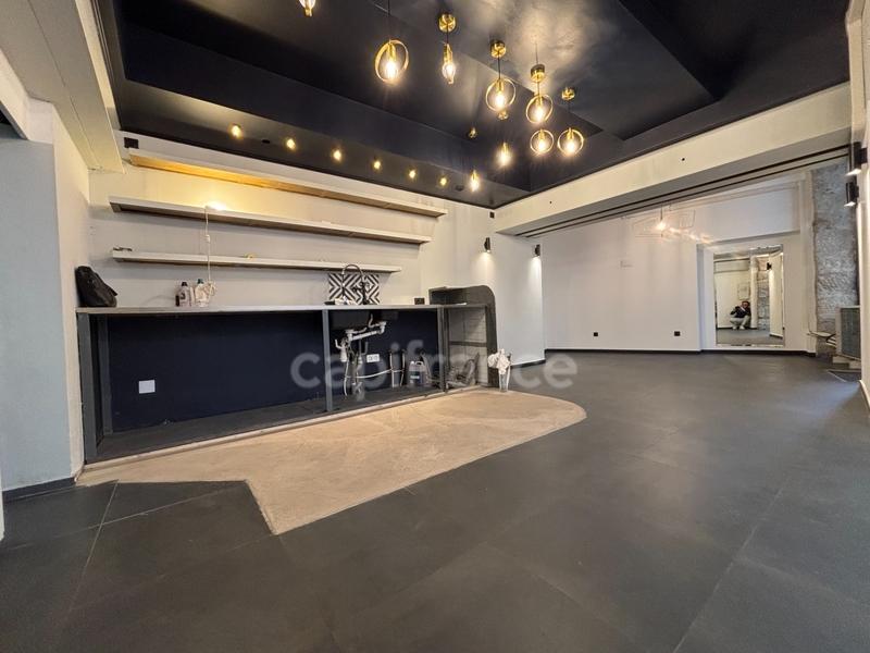 Local commercial - 30 m² - 1 pièce