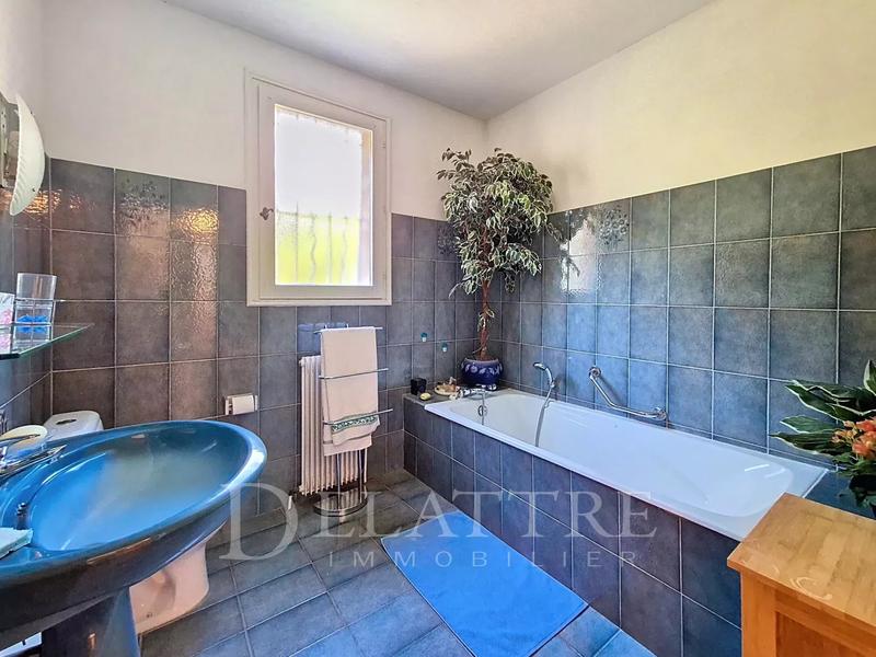 Maison - 155 m² - 5 pièces