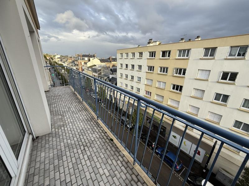 Appartement - 93 m² - 4 pièces