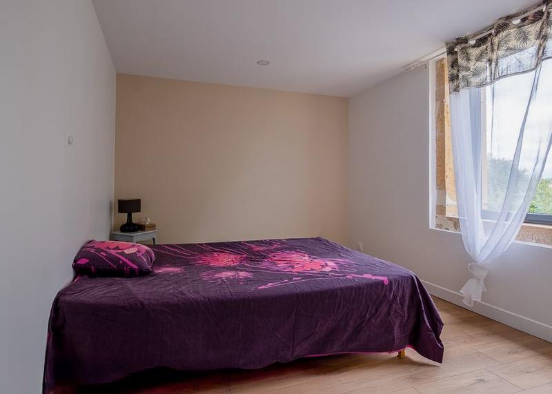 Propriété - 300 m² - 9 pièces