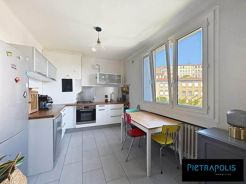 Appartement - 62 m² - 2 pièces