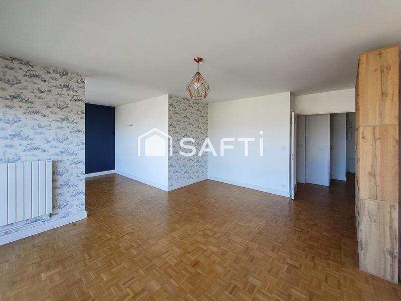 Appartement - 99 m² - 5 pièces