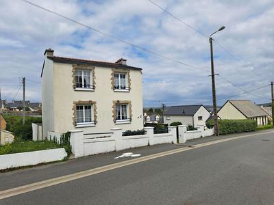 Maison traditionnelle - 84 m² - 6 pièces