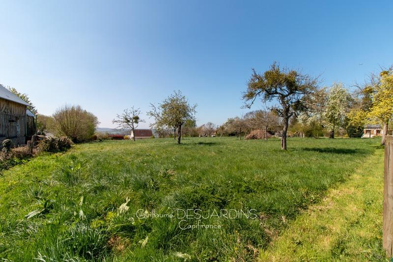 Terrain constructible - 4 000 m²