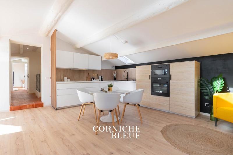 Appartement - 102 m² - 3 pièces