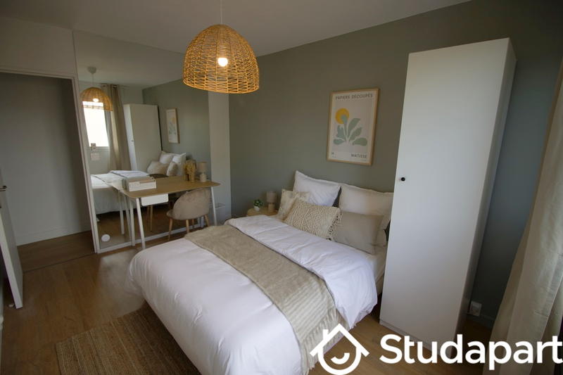 Chambre - 13 m² - 1 pièce