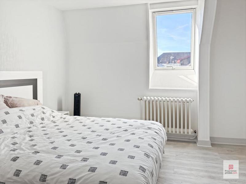 Maison - 244 m² - 10 pièces