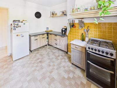 Villa - 192 m² - 8 pièces