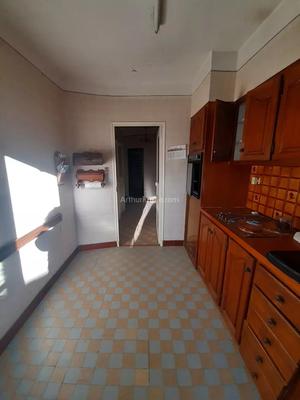 Maison - 181 m² - 3 pièces