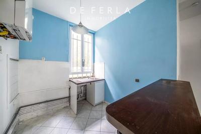 Studio - 30 m² - 1 pièce