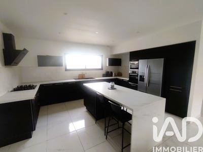 Maison - 145 m² - 5 pièces