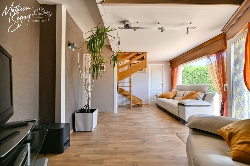 Maison - 200 m² - 6 pièces