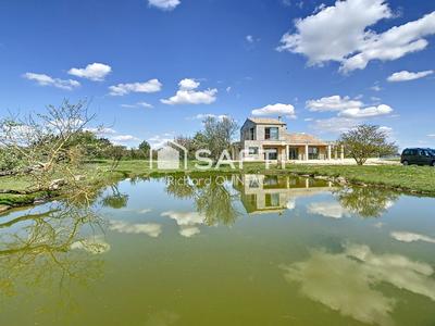 Maison - 218 m² - 10 pièces