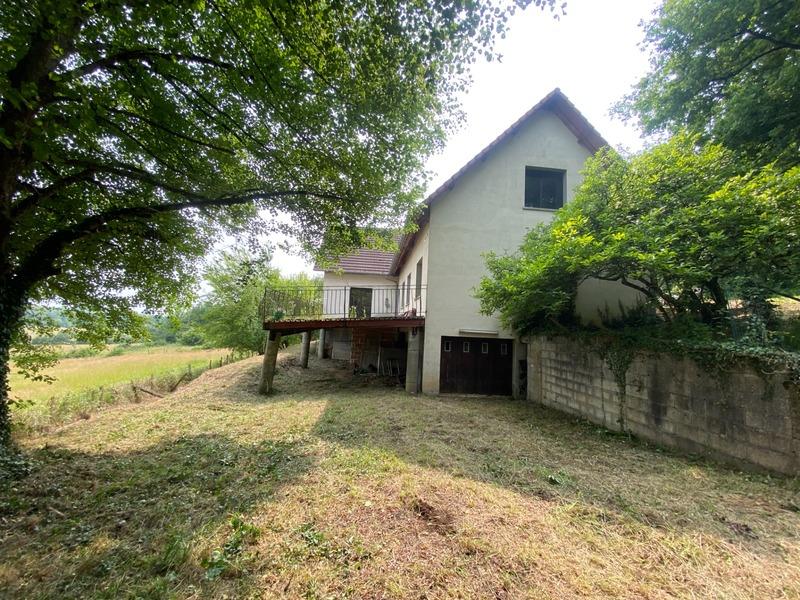 Maison - 155 m² - 12 pièces